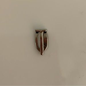 Keep collective “T” charm